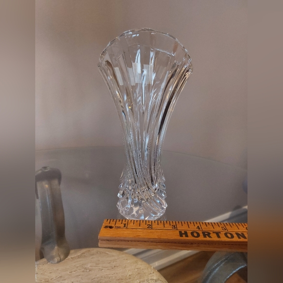 Vintage Mikasa Crystal vase - Picture 14 of 14